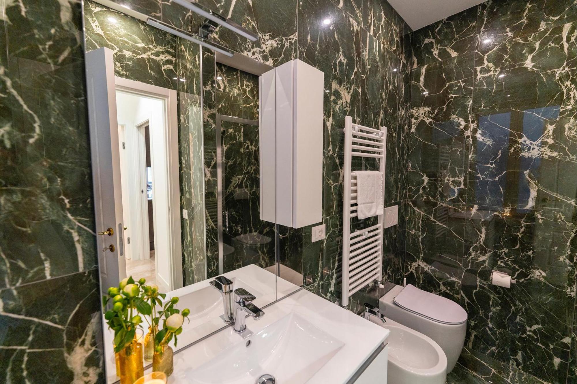 Magic Place Bergamo! Classy Apartment In The Heart Of The City Extérieur photo